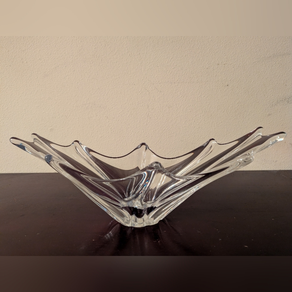 Daum France Crystal Elongated Fingers Bowl Large